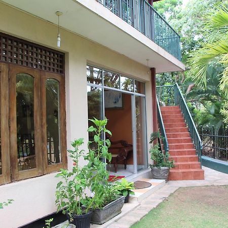 Colombo Airport Homestay Gampaha Eksteriør bilde
